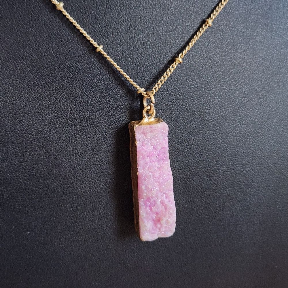 Pink Drusy Quartz Gold Tone Bar Pendant Necklace